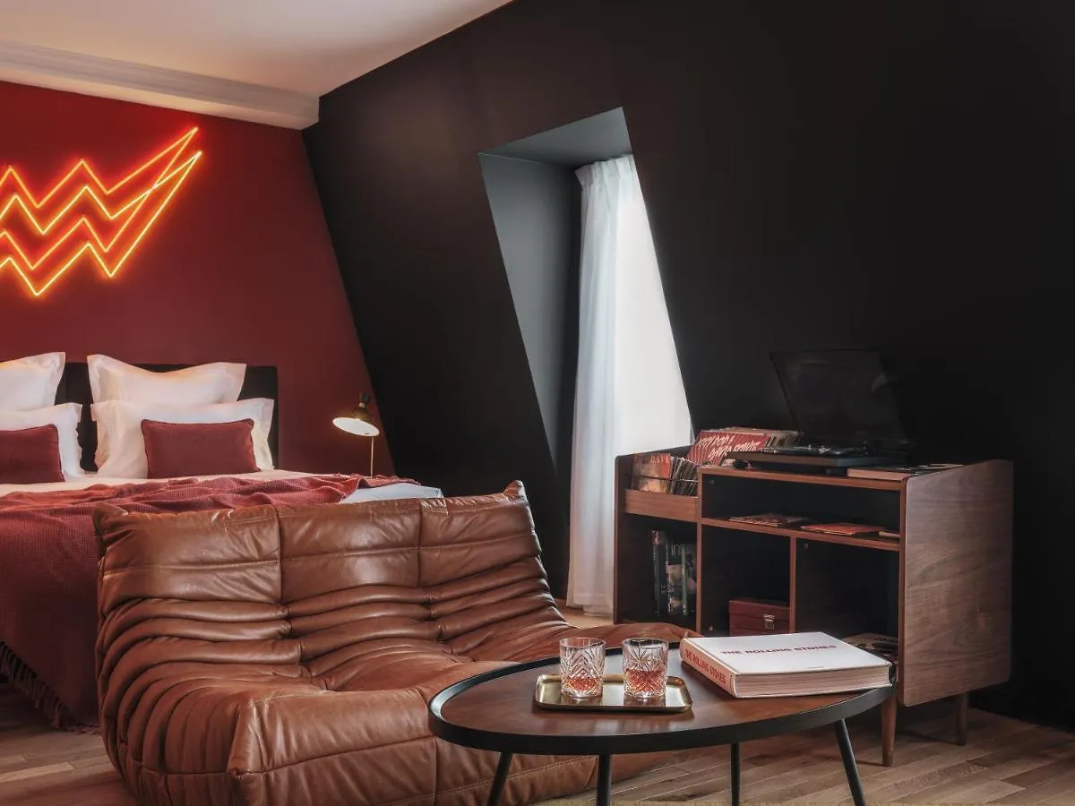 פריז Seven Hotel