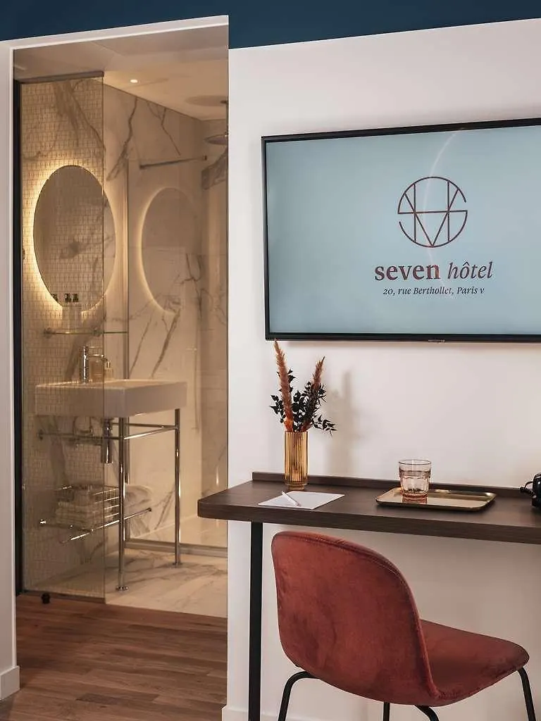 פריז Seven Hotel 4*,  צרפת