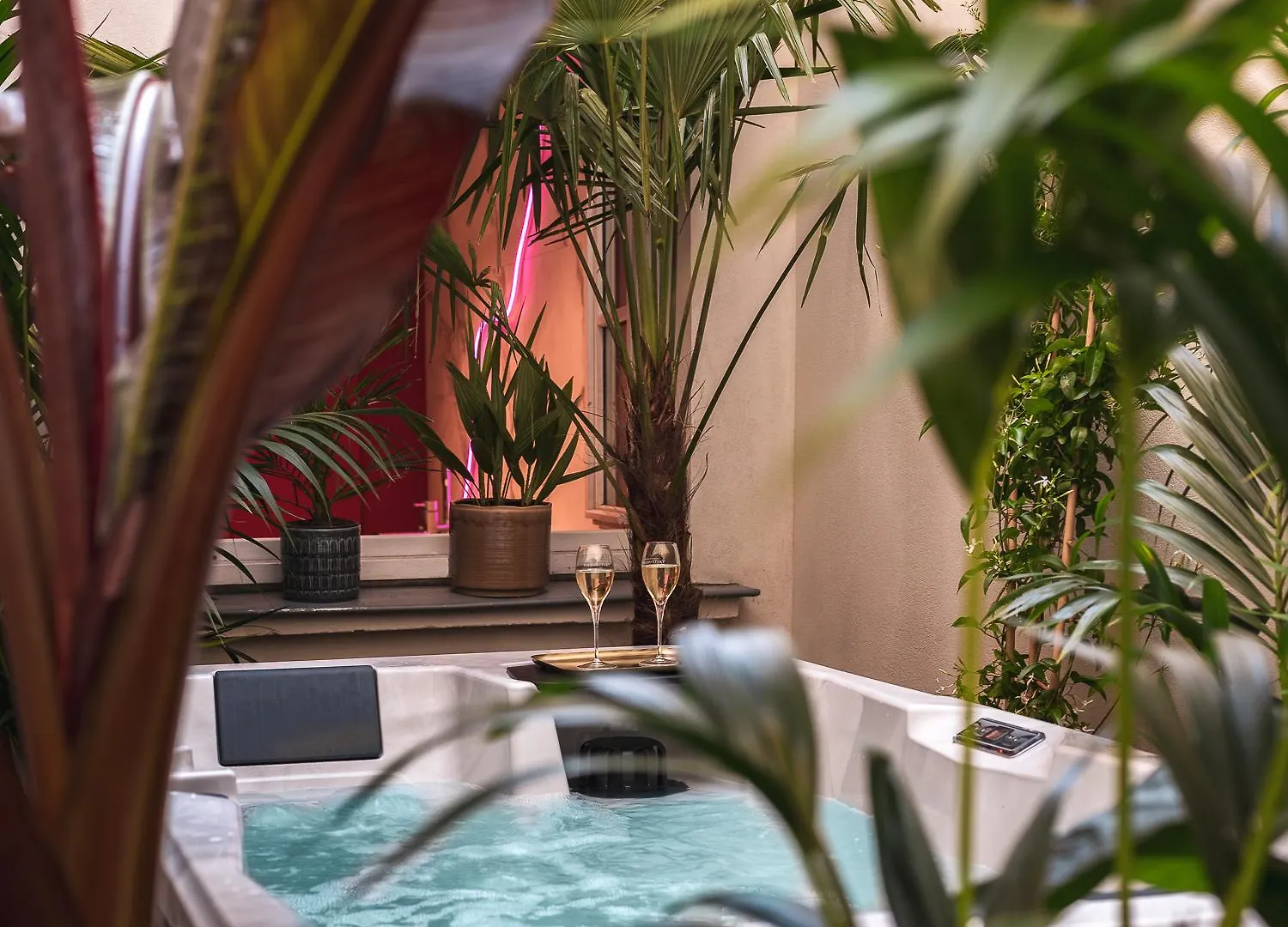 Seven Hotel Paris 4*,  Frankreich